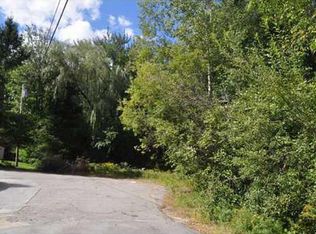 59 Briarwood Cir, Orono, ME 04473