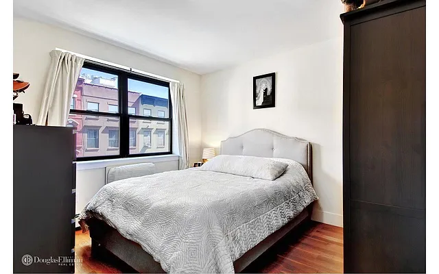 Rented by Douglas Elliman | media 14