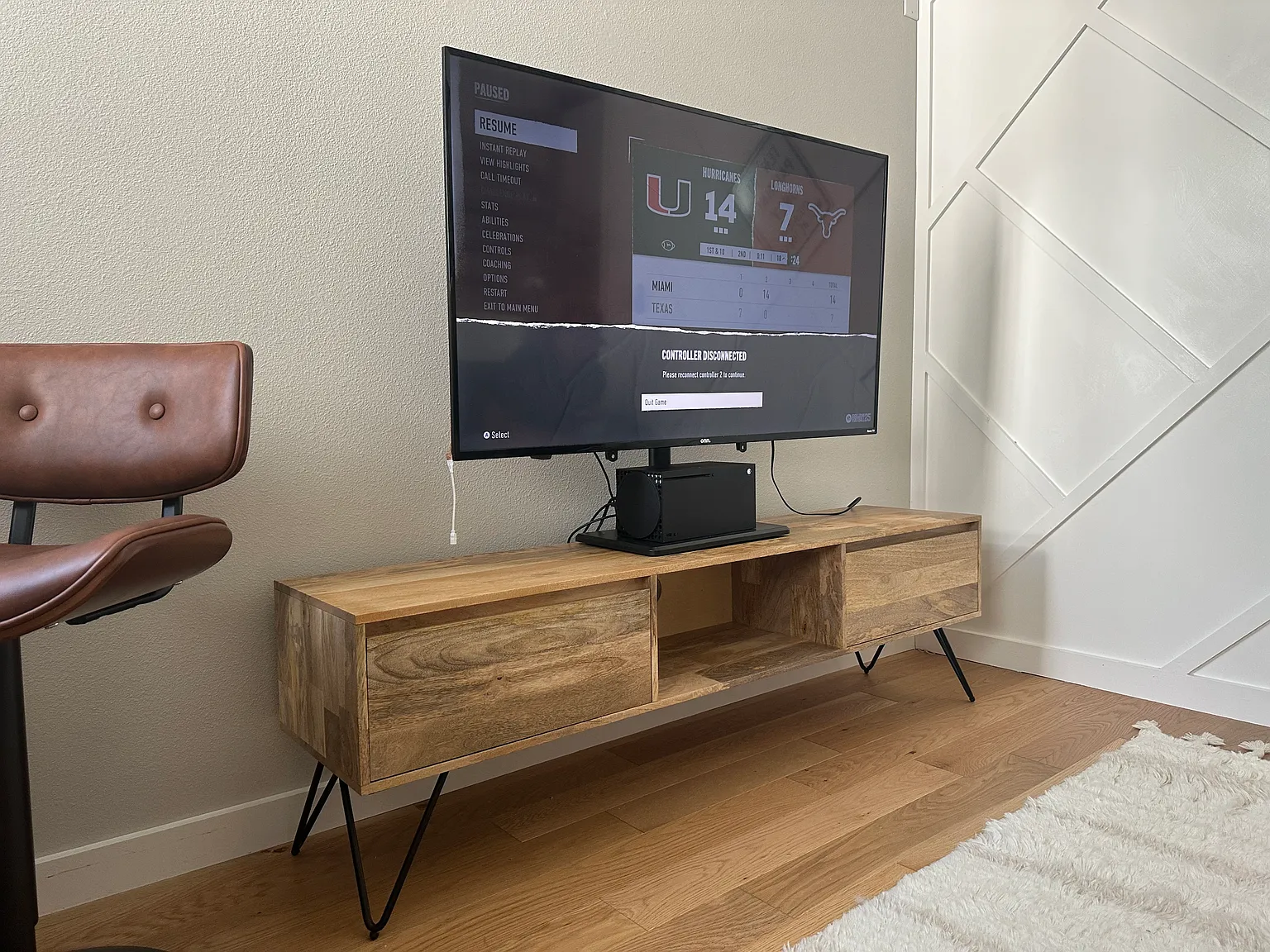 1 bed, 701 sqft, $2,350 — Photo 4