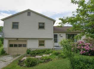 84 Raven Rdg, Huntington, VT 05462