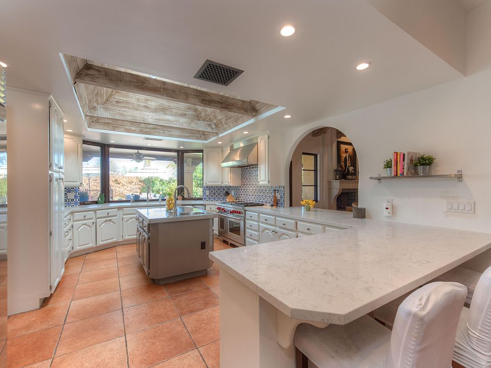 1st image of 5458 E Oakhurst Way