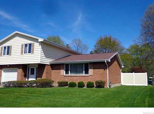 65 Reynolds Rd, West Seneca, NY 14224