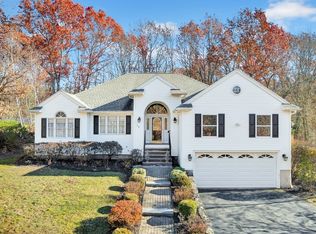 16 Sarahs Way, Peabody, MA 01960