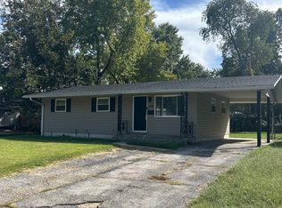 506 Dornoch Dr, Saint Louis, MO 63137