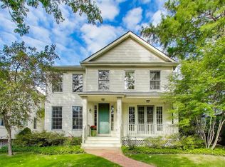 1416 Elmwood Ave, Wilmette, IL 60091
