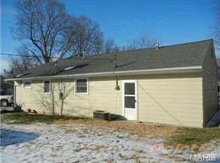 309 W Hamilton St, Palmyra, MO 63461