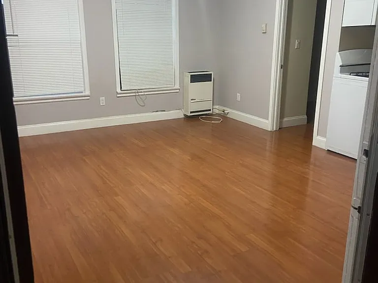 117 S Isabel St — Photo 17