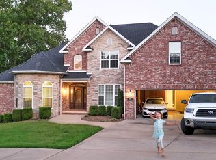 1302 NE Bluff Spring Ave, Bentonville, AR 72712