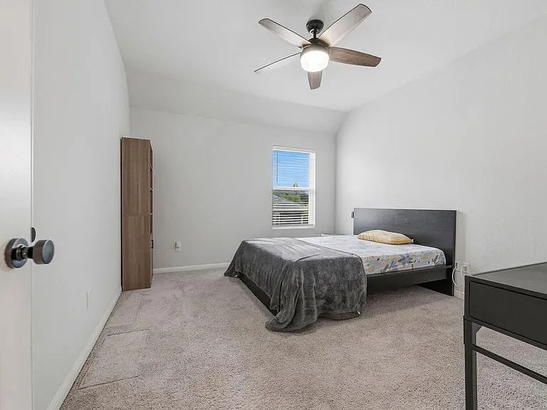 17616 Chino Ln — Photo 32