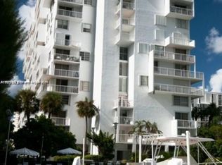 150 SE 25th Rd APT 6M, Miami, FL 33129