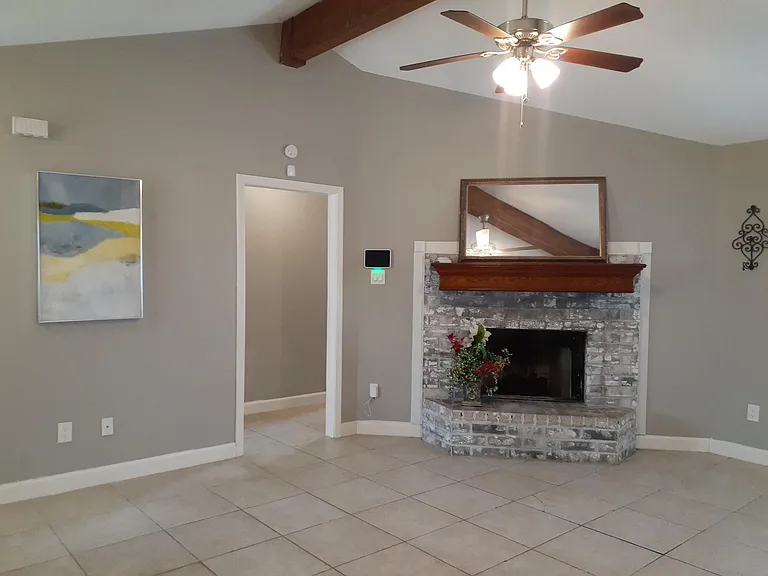 2753 Camargo Dr — Photo 11