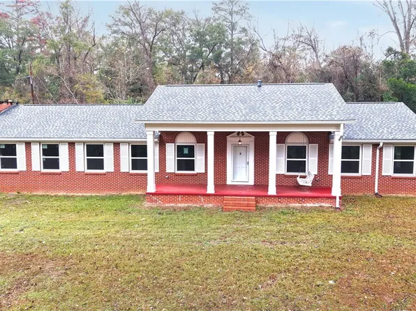 105 N Mobile St, Linden, AL 36748