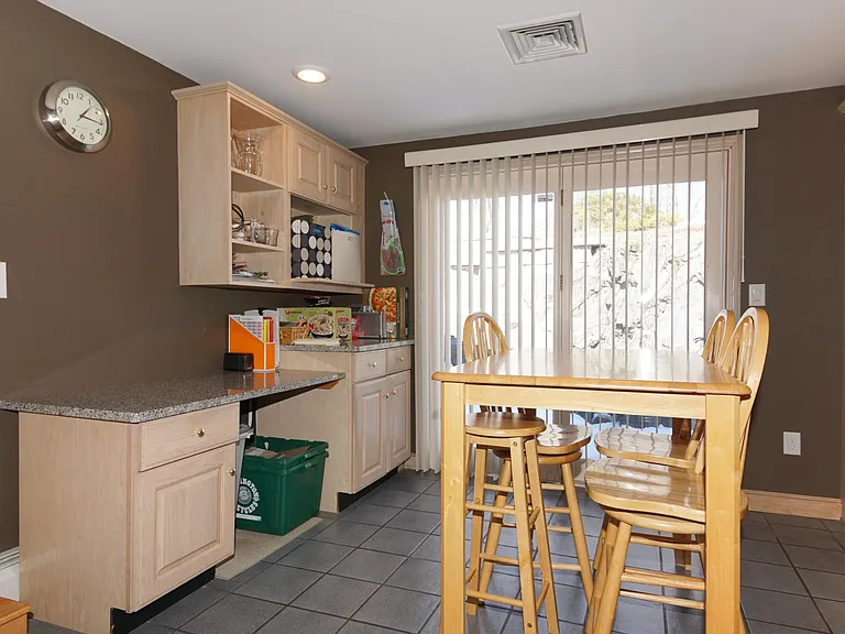 39 Locust St — Photo 15