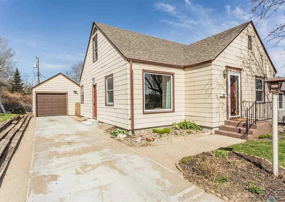 809 S Willow Ave, Sioux Falls, SD 57104 Zillow