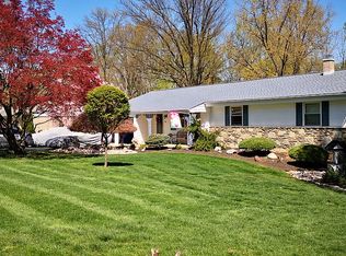 125 Glendale Dr, Huntingdon Valley, PA 19006