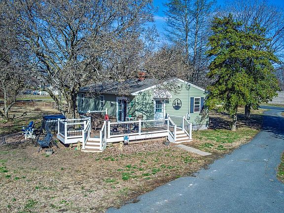 2nd image of 24775 Langford Rd