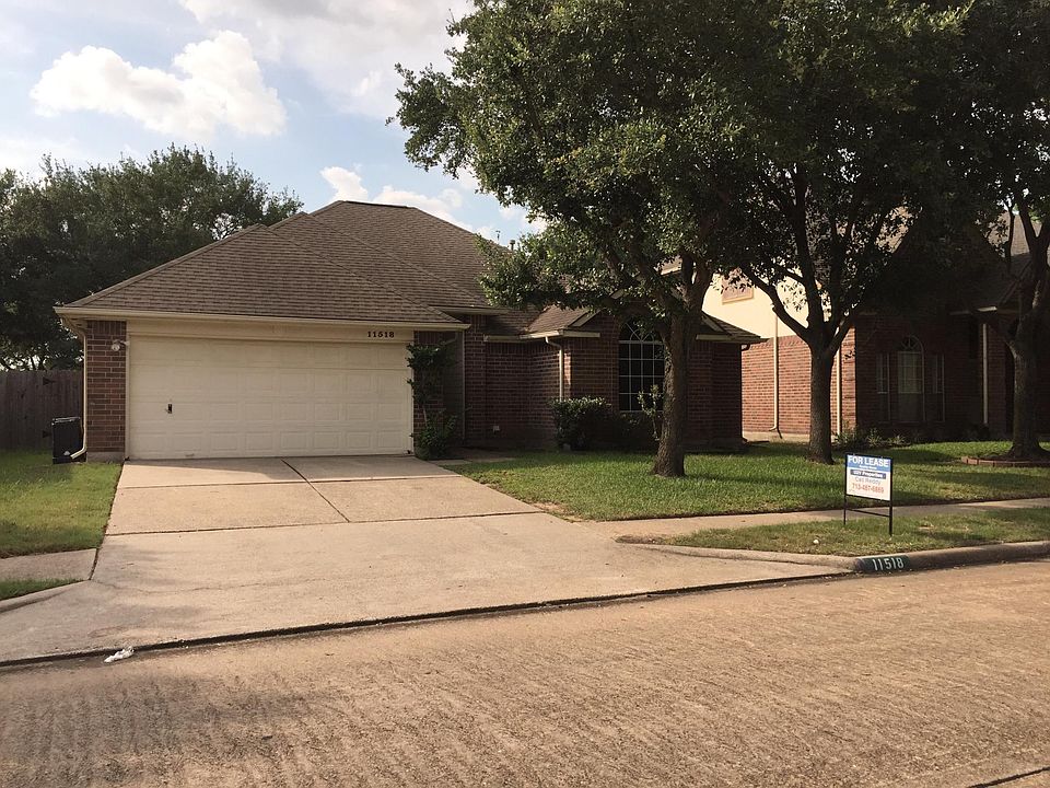 1st image of 11518 Yorkshire Oaks Dr