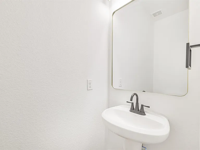 15203 Lake Powell Dr — Photo 21
