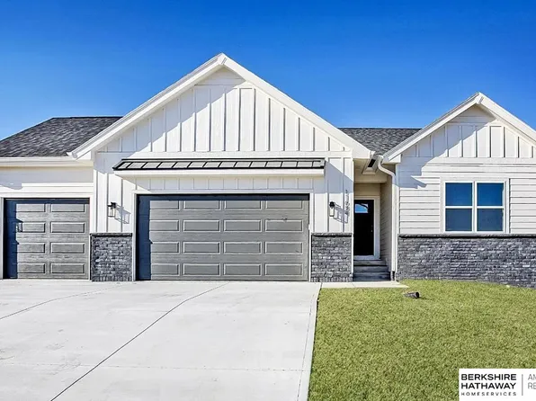 11659 S 123rd Ave, Papillion, NE 68046
