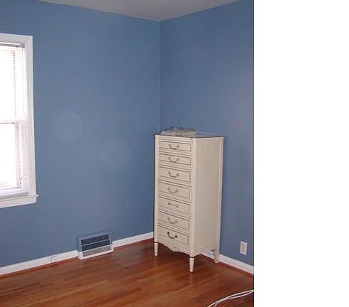 3rd image of 20309 Washtenaw St