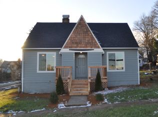 611 NE C St, Willamina, OR 97396