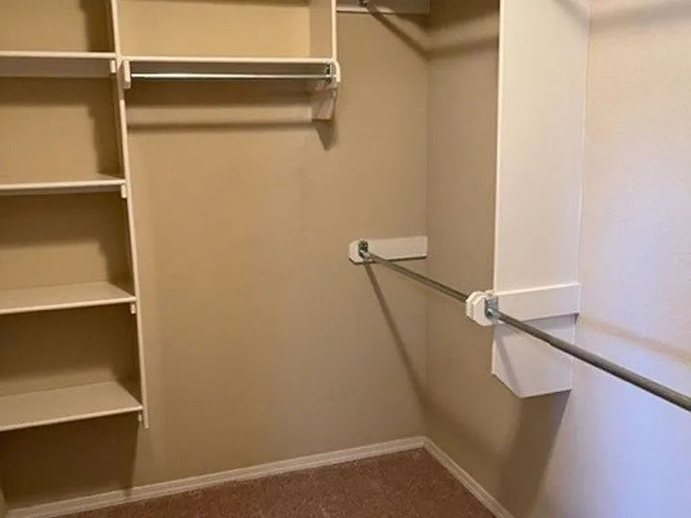 124 Brickyard Ct — Photo 9