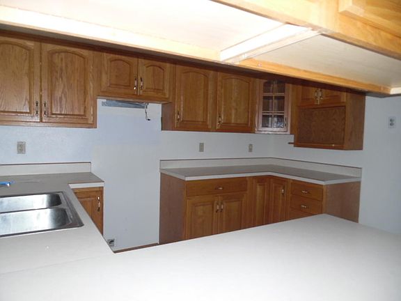 5th image of 120 Centurian St