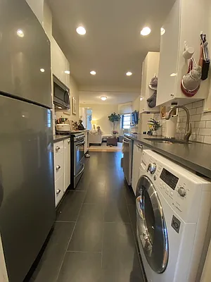 Rented by R New York | media 25