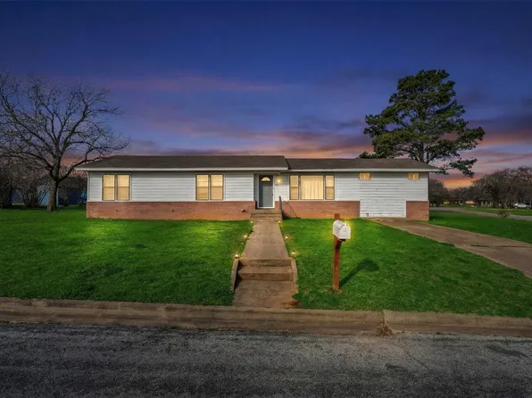 100 Rosedale Ave, Keene, TX 76059