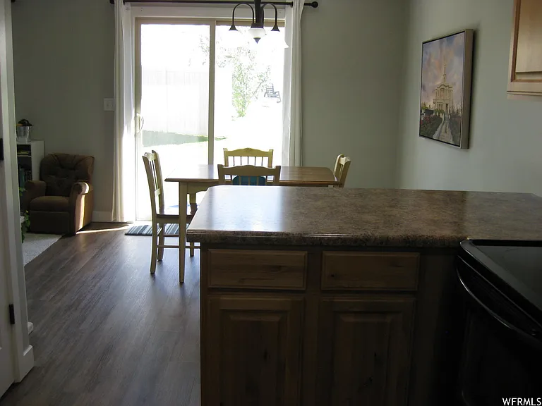 1606 N 450 E — Photo 7