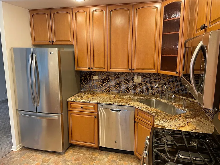 63 Saint Marys Pkwy — Photo 5