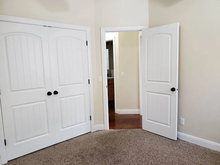 1385 W Clinton Way — Photo 15