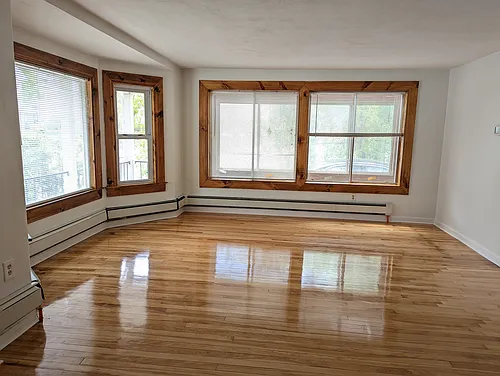 8 Freeland St #1 Photo 1