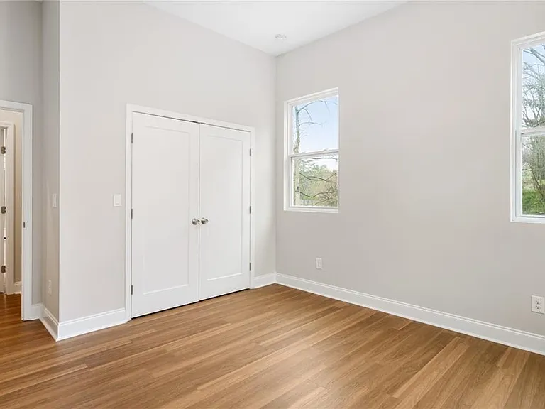 2295 Brandon Ct NE — Photo 18