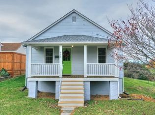 857 Sherwood Ave, Waynesboro, VA 22980