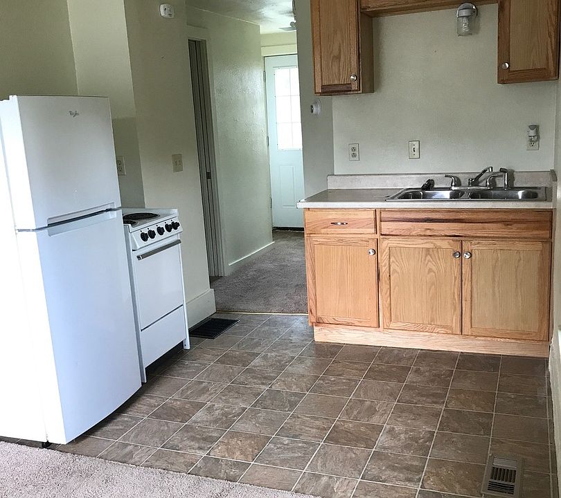 2nd image of 212 S Colorado Ave