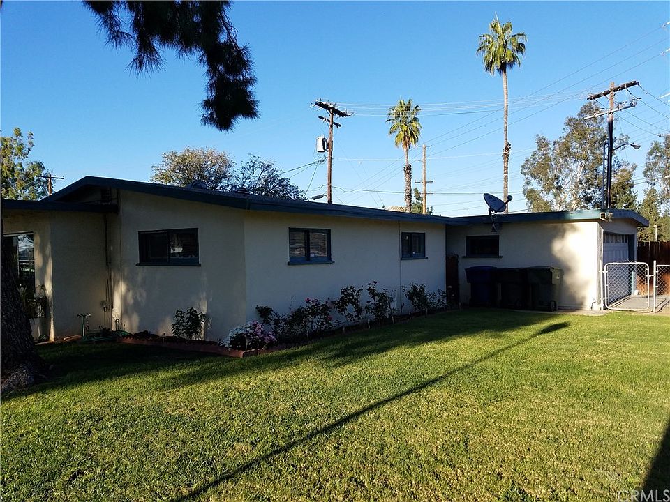 2nd image of 3261 Tangerine Way