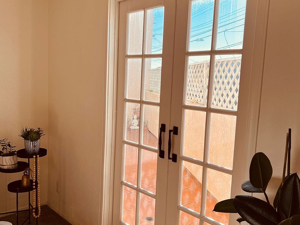 2nd image of 415 Verdugo Dr APT 208