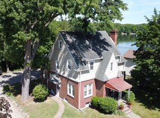 601 N Kalamazoo St, Paw Paw, MI 49079