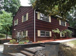 31 Colburn Dr, Poughkeepsie, NY 12603