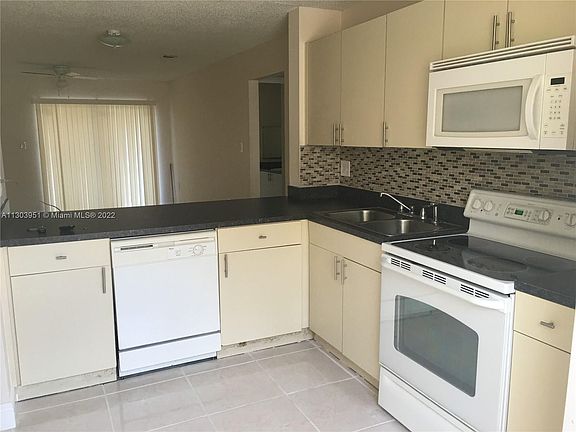 3rd image of 8028 SW 21st Ct