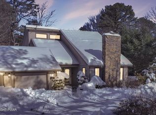 52 Hickory Rd, Lake Harmony, PA 18624