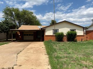 1013 Loyadell St, Altus, OK 73521