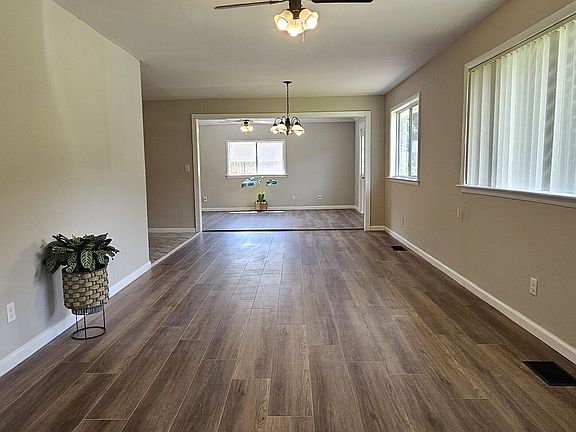 3rd image of 155 Lake Ave
