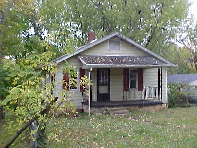 2nd image of 2706 S Milton Dr