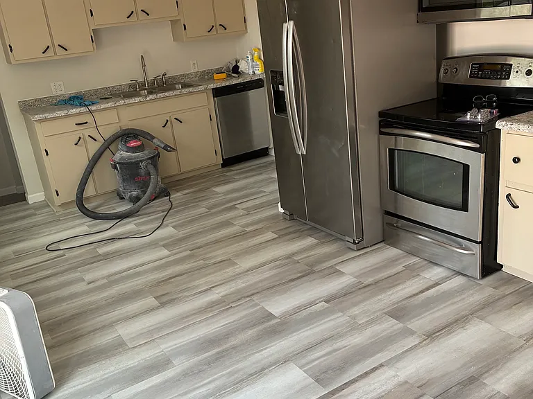 1016 Scott St — Photo 12
