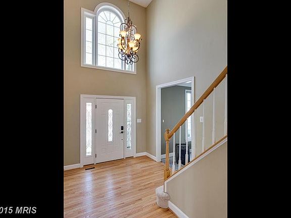 4th image of 7921 Hollington Pl