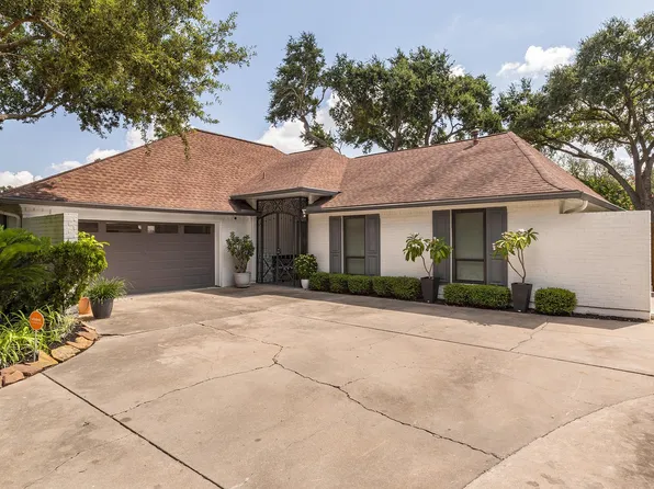 906 Eva Dr, Katy, TX 77493