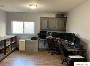 7031 N 87th Ave, Omaha, NE 68122