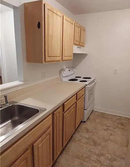 25 Brooks Ave #14 — Photo 1